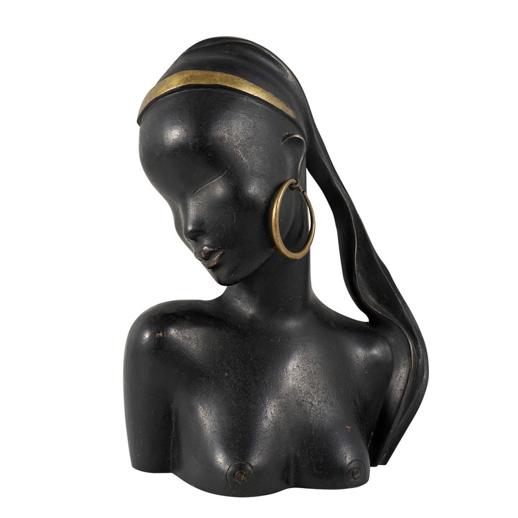 Bust of African woman