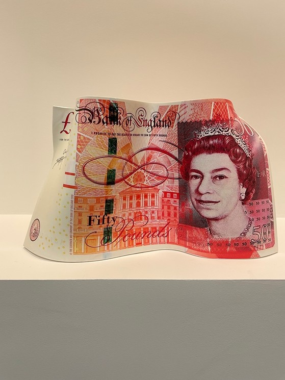 Grand Dollar Dollar Reine